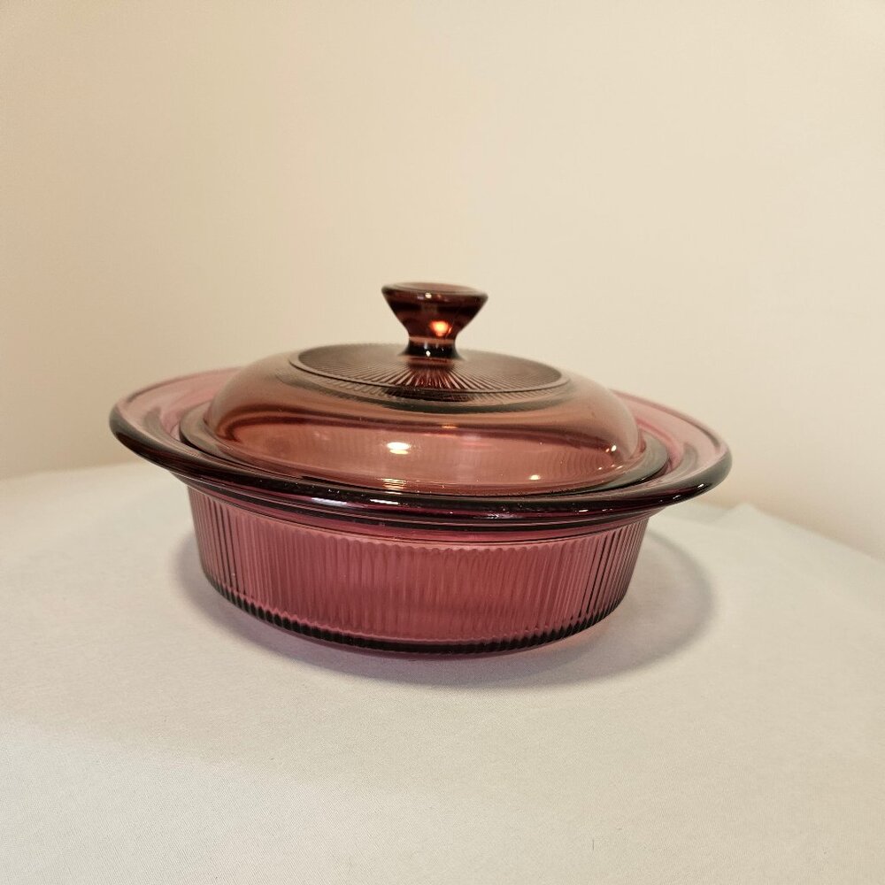 Vintage Corning Wear Casserole/Serving Bowl With Cover, in Cranberry #V-31-B